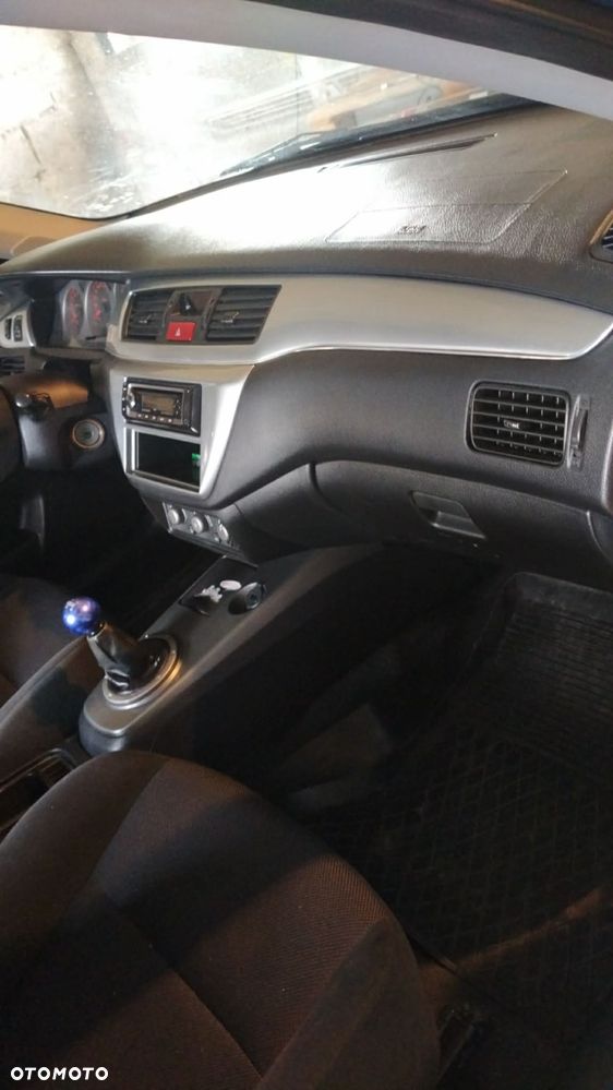 Mitsubishi Lancer 2.0 Sport - 12