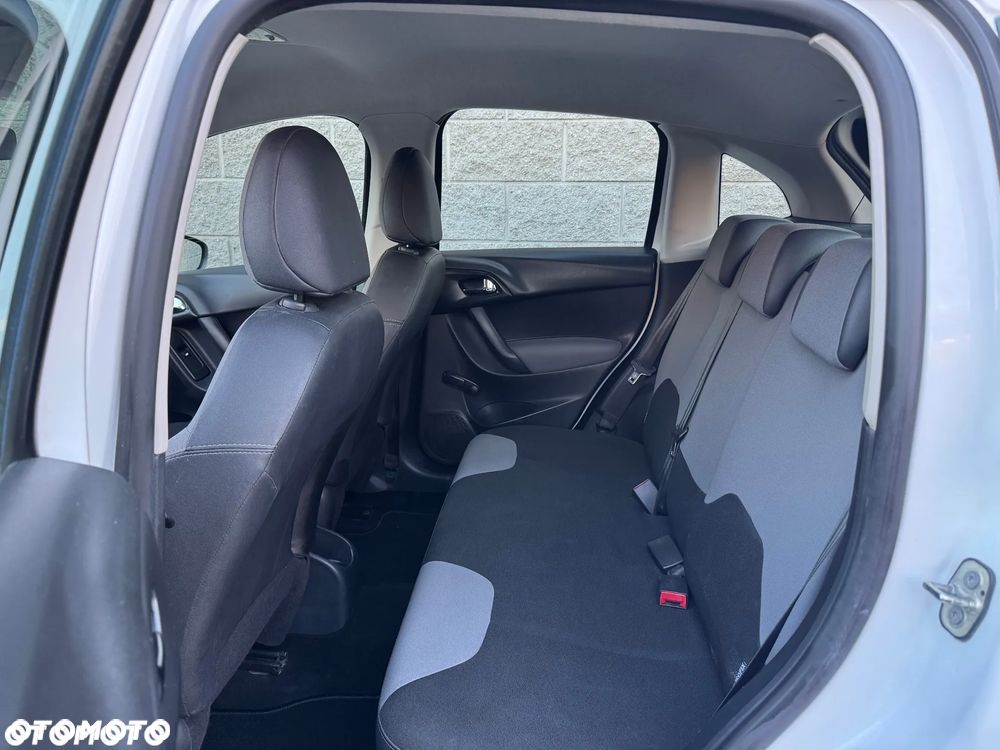 Citroën C3 1.1i First - 4