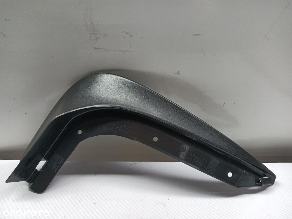 CHLAPACZ TYŁ TYLNY LEWY SKODA SUPERB II 3T5821821