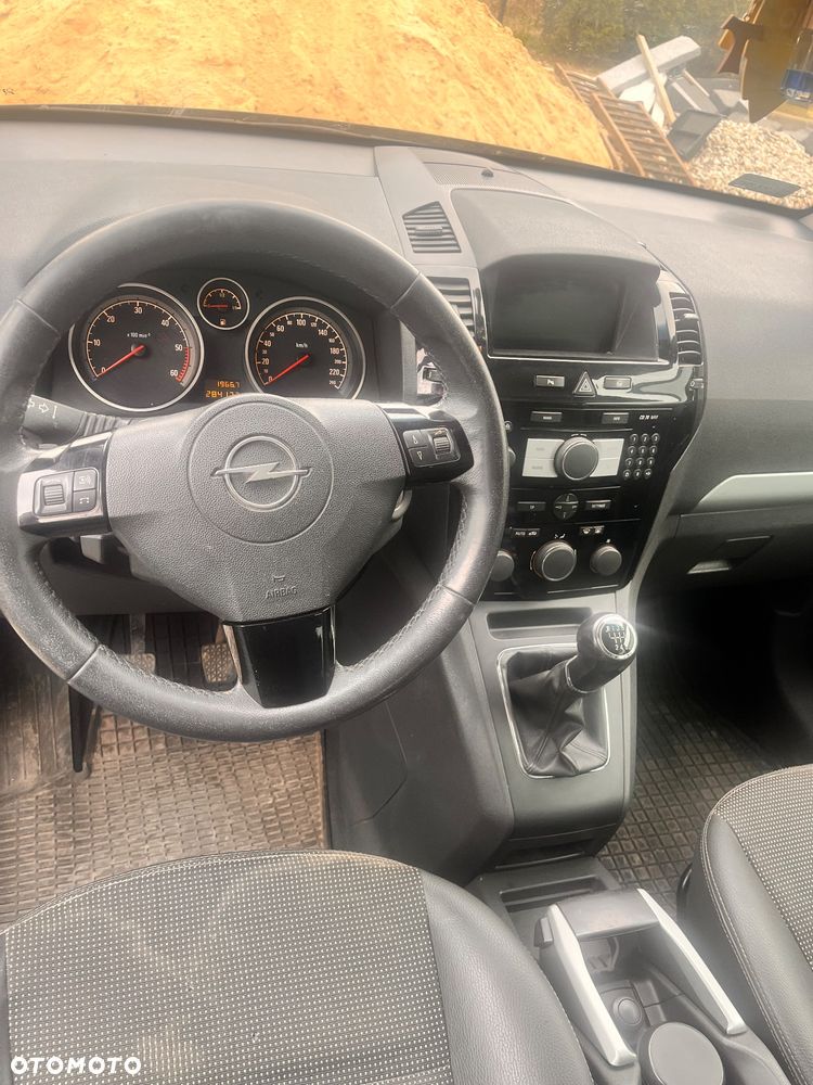 Opel Zafira 1.9 CDTI Cosmo - 7
