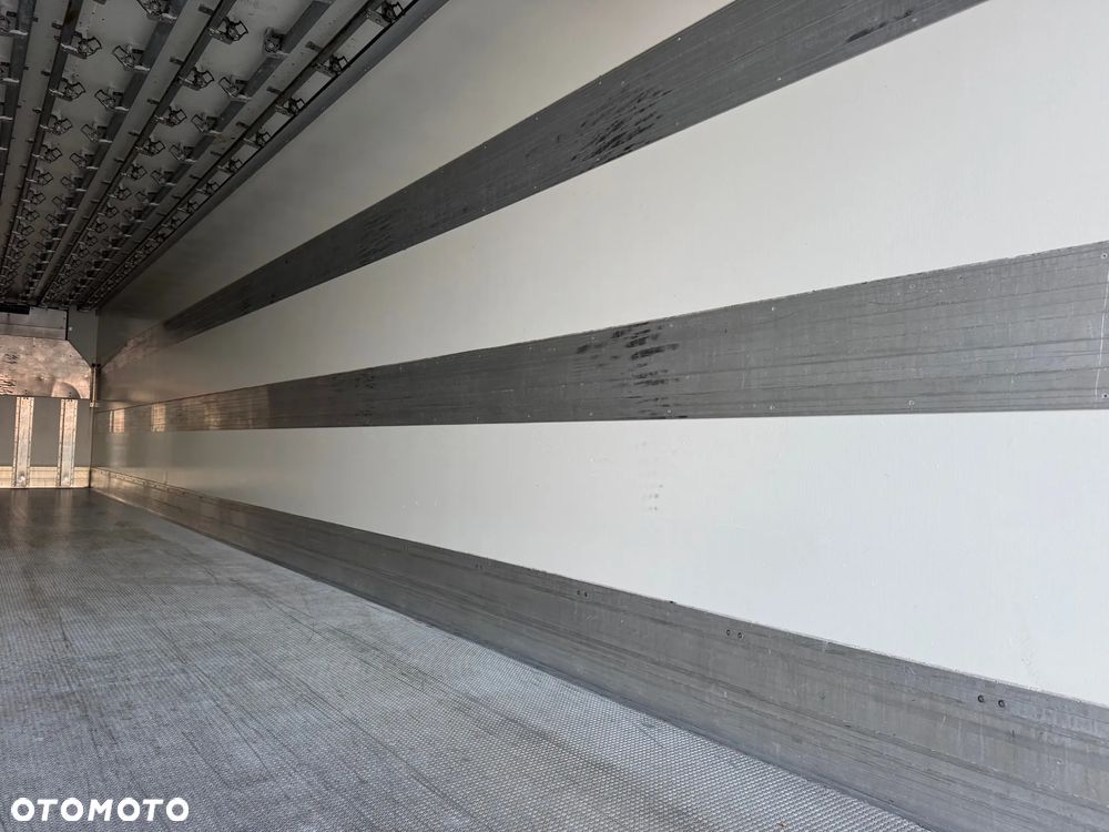 Krone Hakowa, Carrier Vector HE19, Nowe opony!! - 15