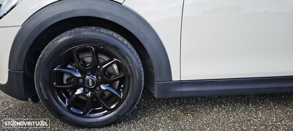 MINI 3 Portas Cooper D - 16