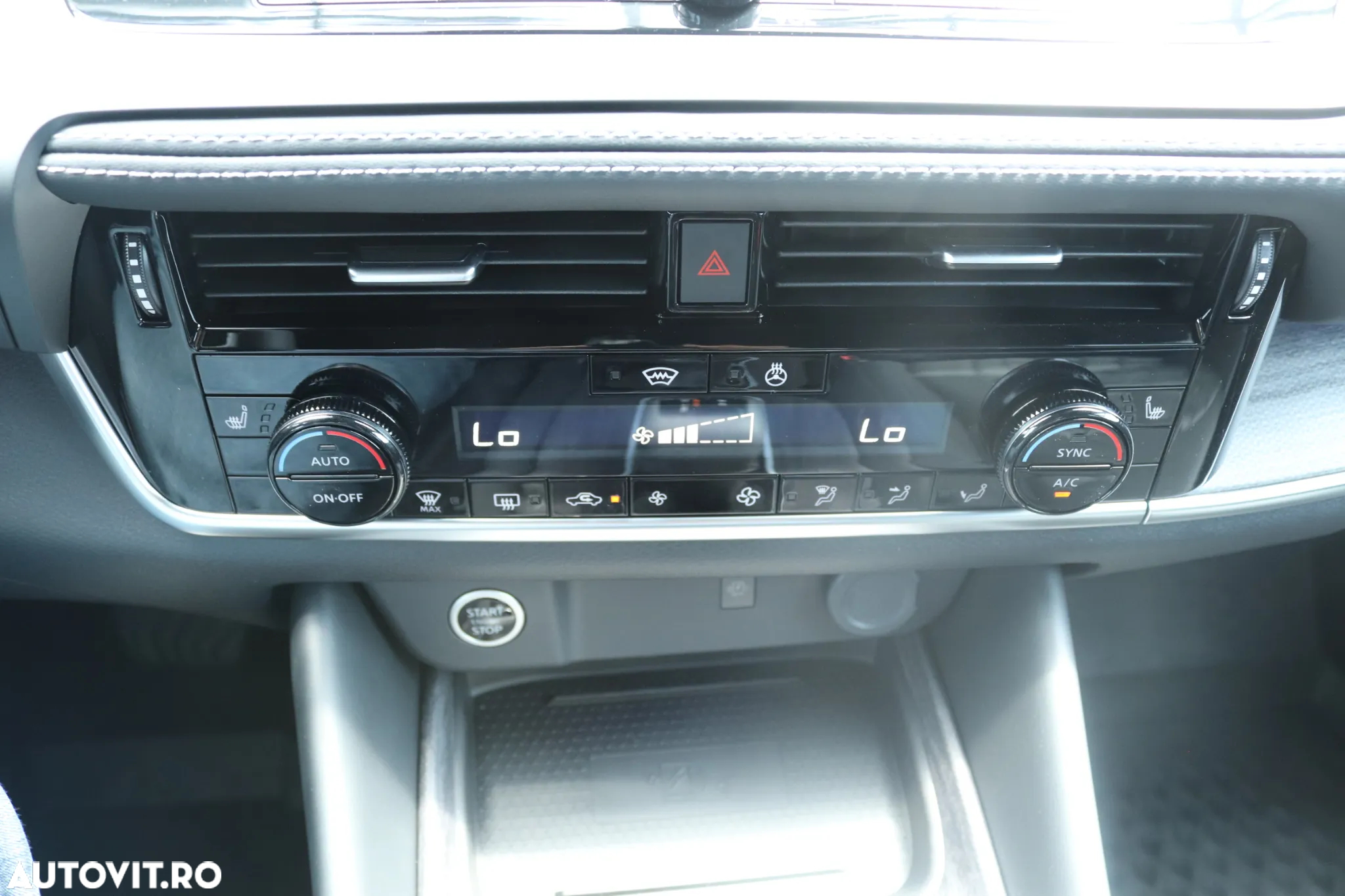 Nissan Qashqai 1.3 l Mild-Hybrid X-Tronic Tekna - 26