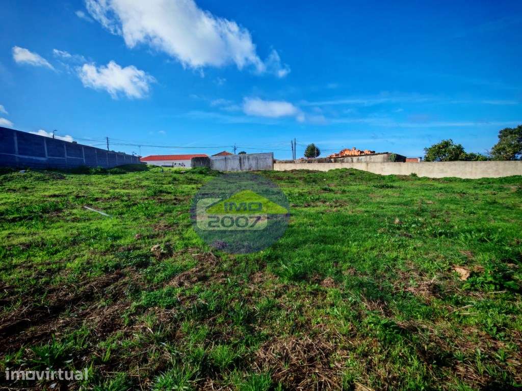 Terreno com projeto para 2 moradias - Grande imagem: 5/10