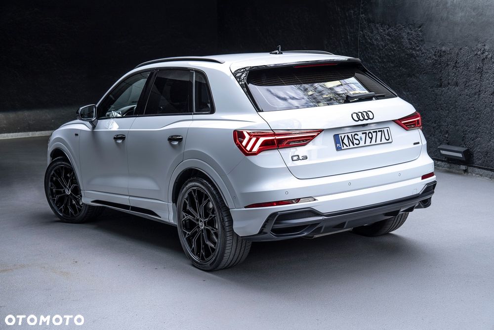 Audi Q3 40 TDI Quattro S Line S tronic - 4