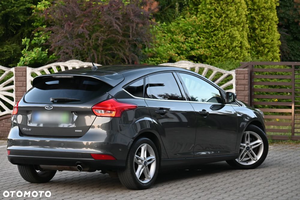 Ford Focus 1.5 EcoBoost Titanium - 16