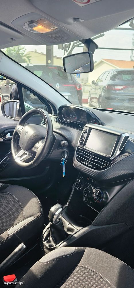 Peugeot 208 PureTech 82 Start & Stop Style - 8