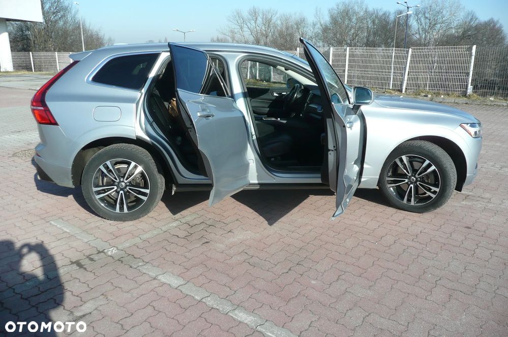 Volvo XC 60 T6 AWD Momentum - 34