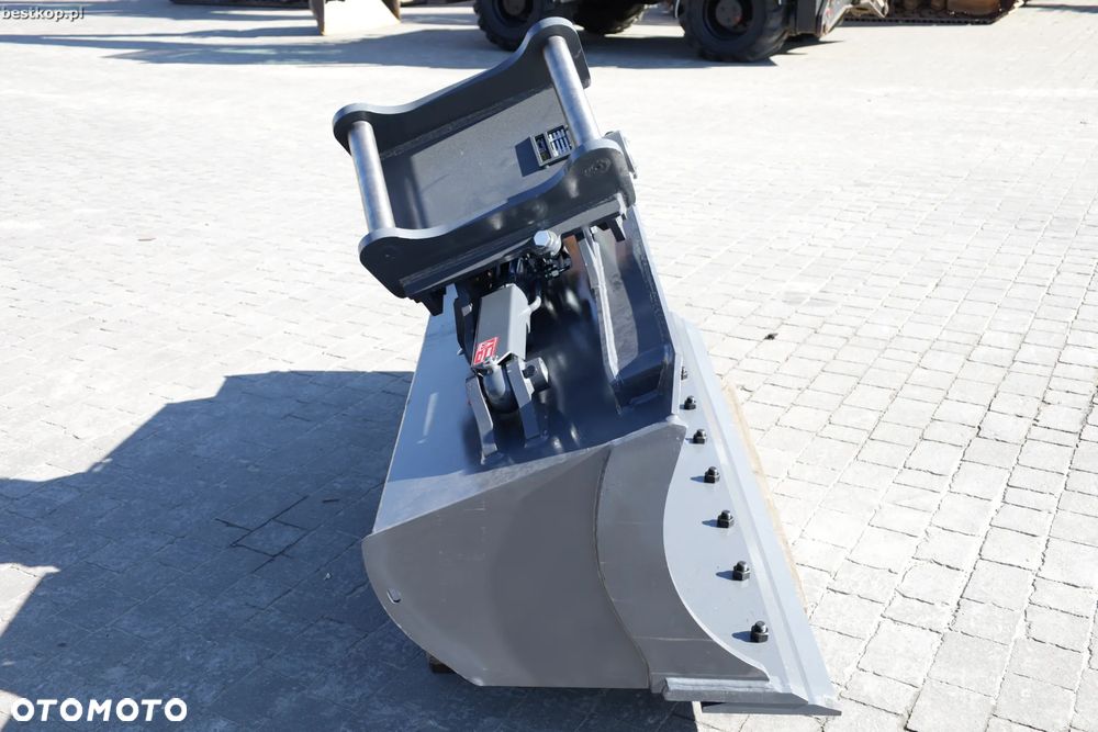 S60 Łyżka skarpowa hydrauliczna Strickland S60 0.8m3 200cm - 5