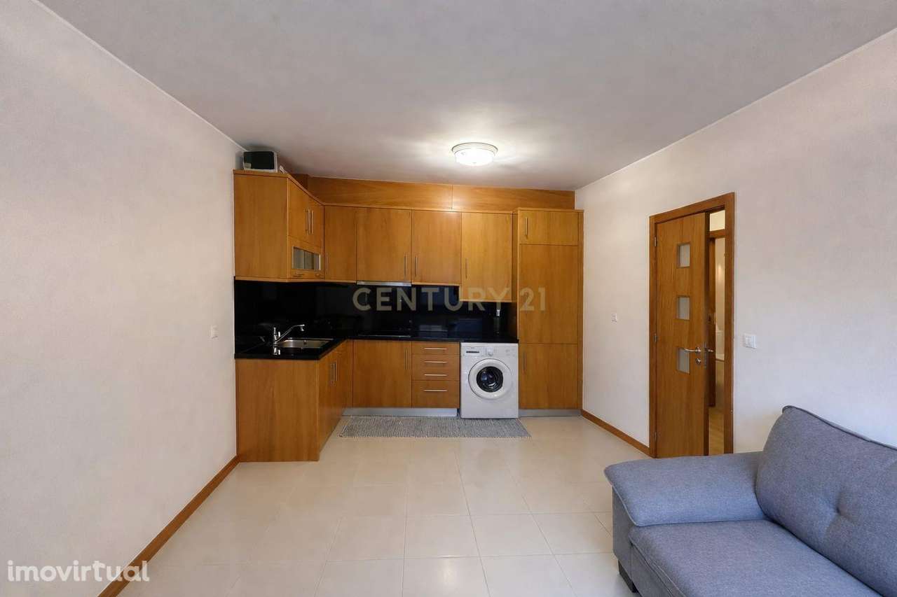 Apartamento junto do Polo Universitário do Porto - Grande imagem: 2/15