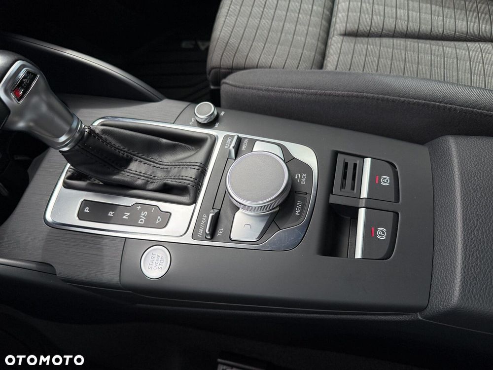 Audi A3 Sportback 35 TFSI mHEV S tronic - 23