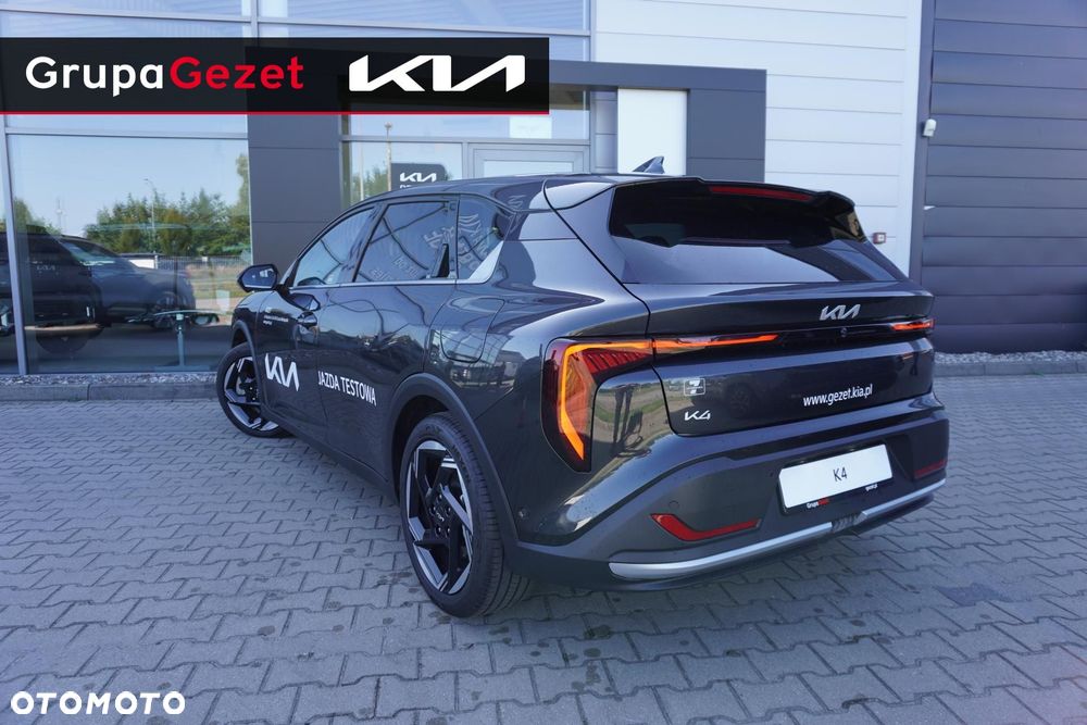 Kia K4 - 4