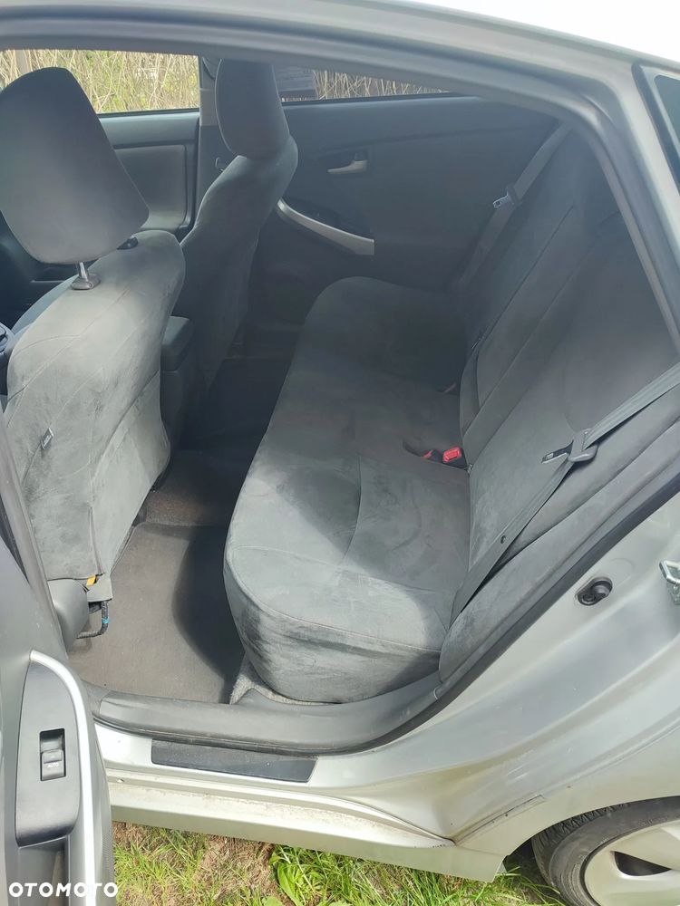 Toyota Prius 1.8 HSD Prestige - 5
