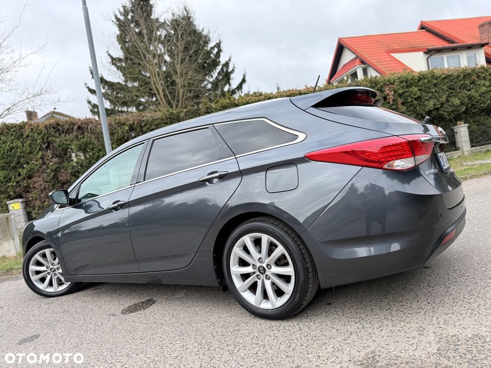 Hyundai i40 Kombi 1.7 CRDi DCT Premium - 18