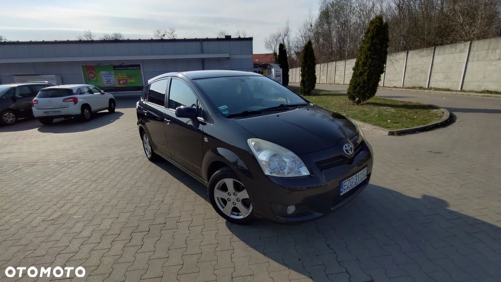 Toyota Corolla Verso - 13