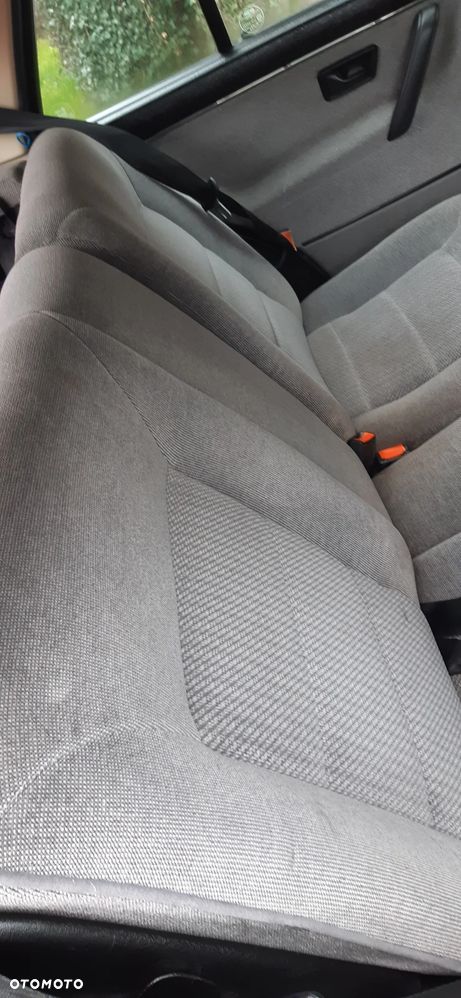 Volkswagen Golf 1.6 - 18
