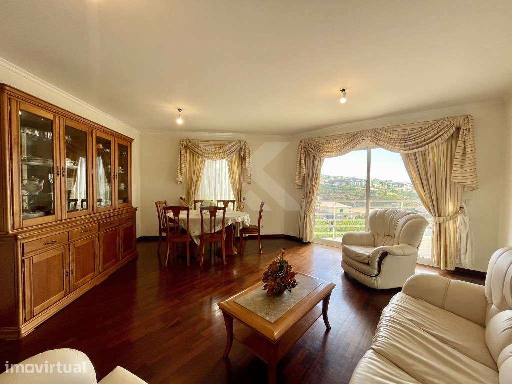 Apartamento T4 - Câmara de Lobos - Grande imagem: 4/32
