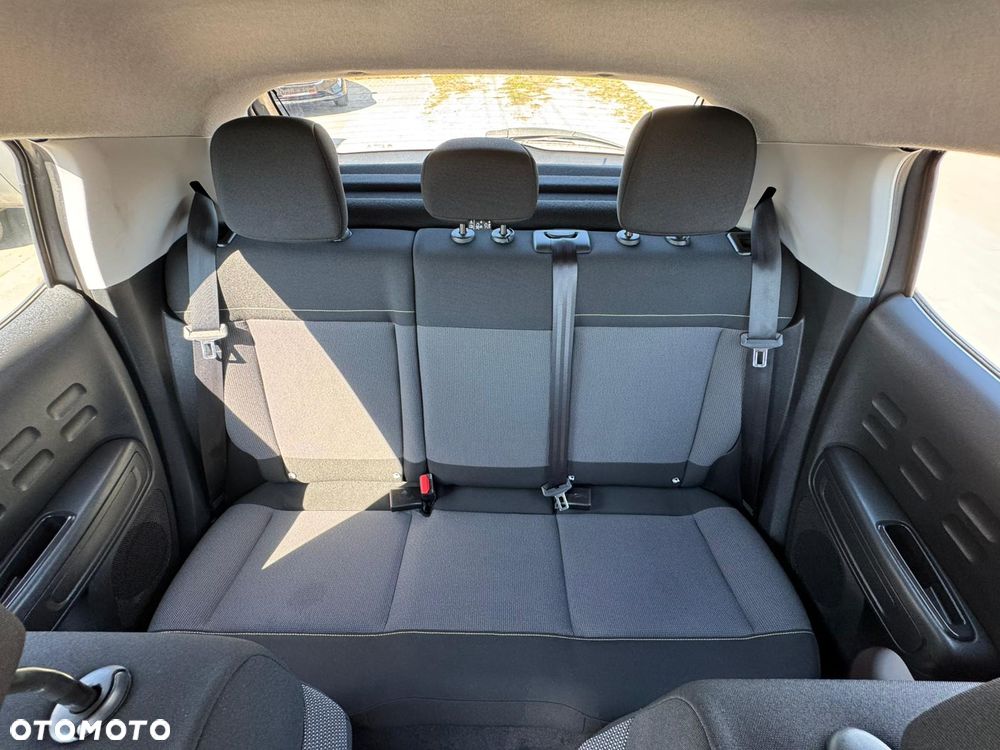 Citroën C3 Pure Tech 82 FEEL - 16
