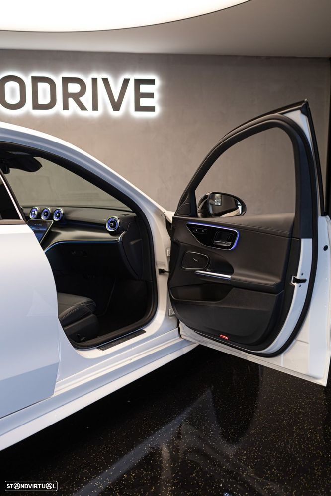 Mercedes-Benz C 300 e AMG Line - 56