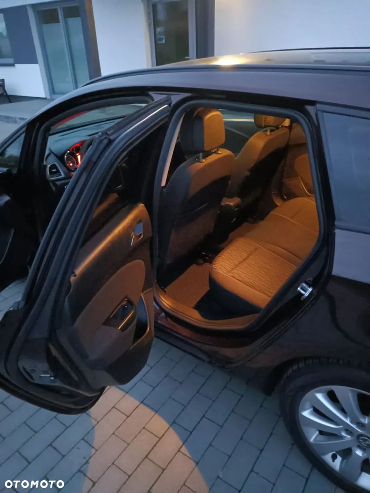 Opel Astra 1.7 CDTI DPF Sports Tourer - 10