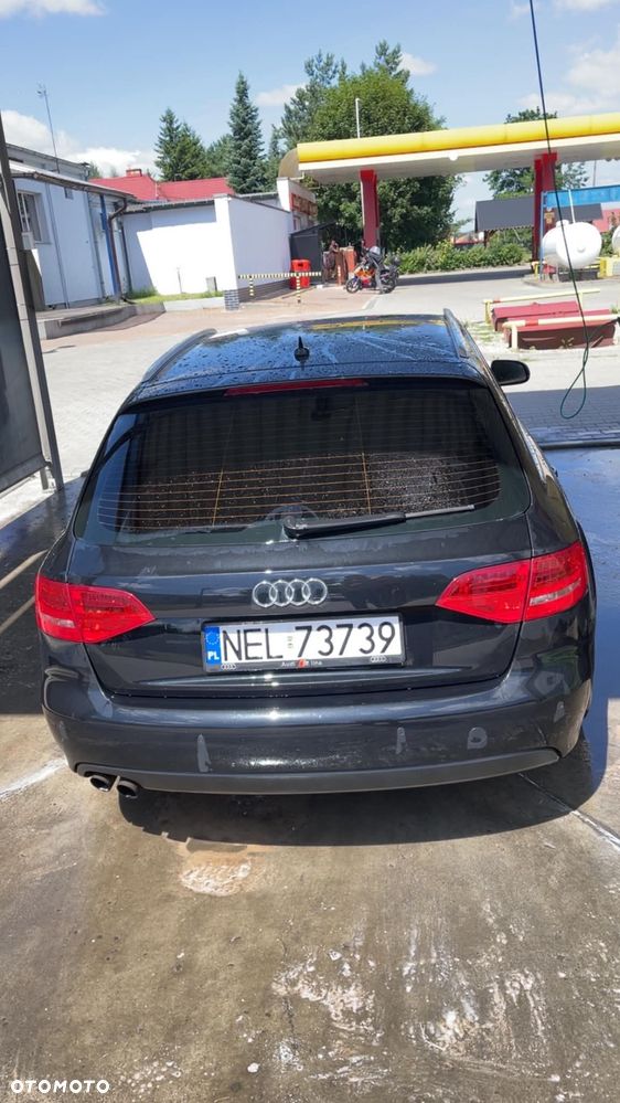 Audi A4 Avant 2010 photo 2