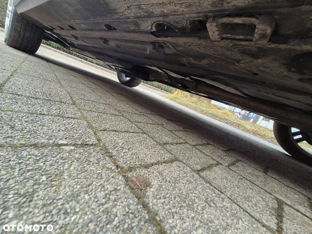 Mercedes-Benz GLK 220 CDI DPF BlueEFFICIENCY SPORT EDITION - 22