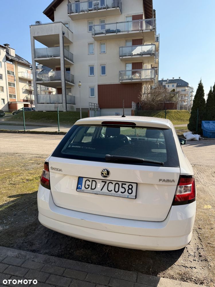 Skoda Fabia - 4