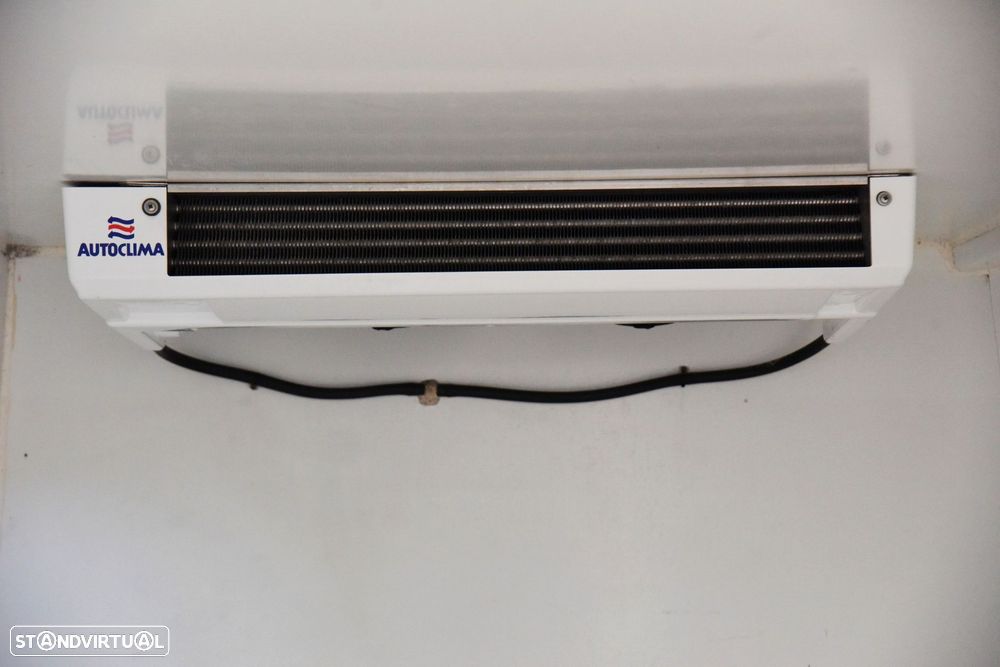 VW Transporter 2.0 TDI Longa Extra AC - C/FRIO - 15
