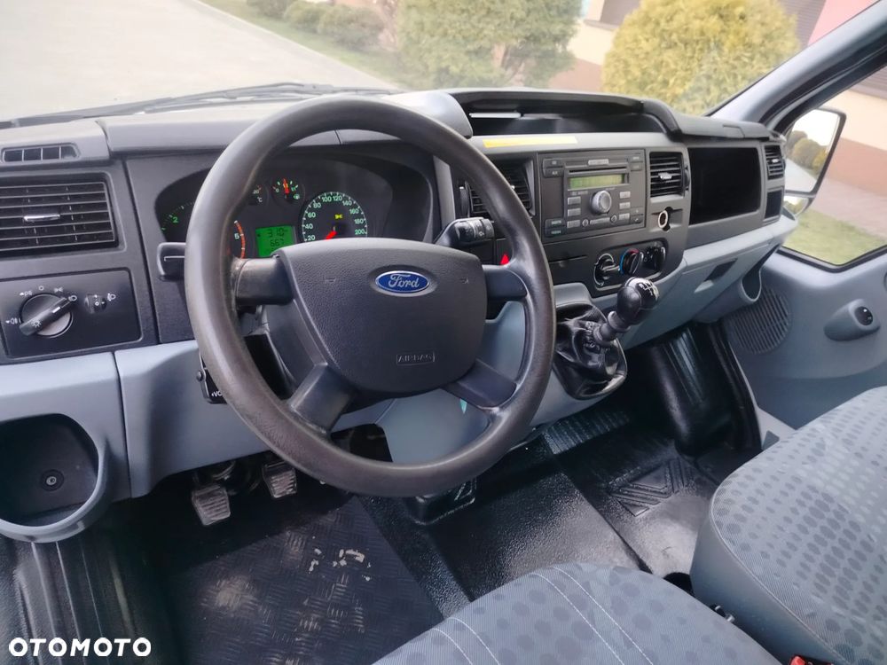 Ford Transit - 16