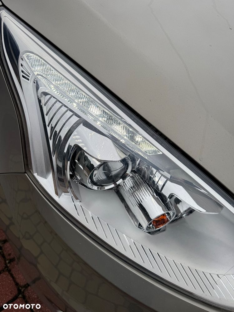 Ford B-MAX 1.6 Titanium - 31