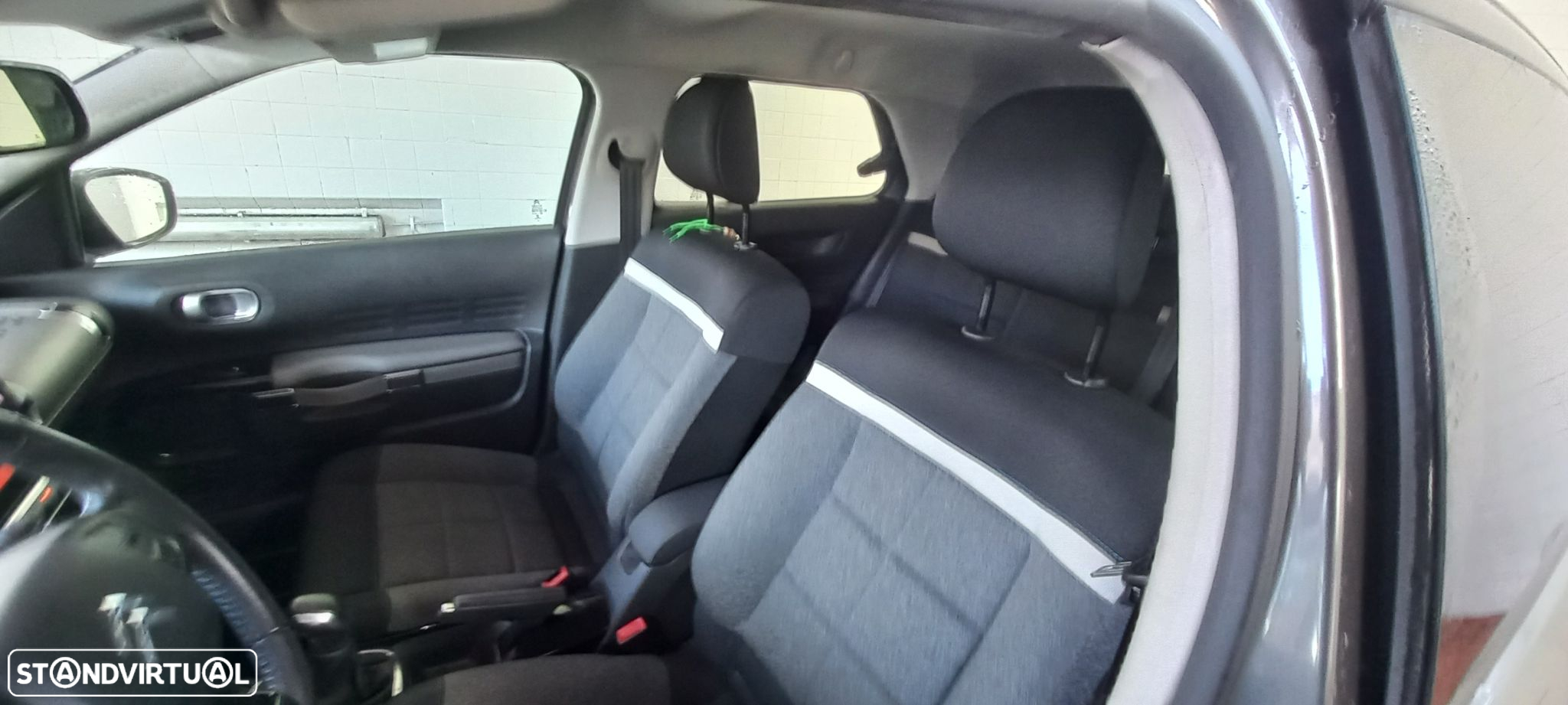 Citroën C4 Cactus 1.2 PureTech Shine - 6