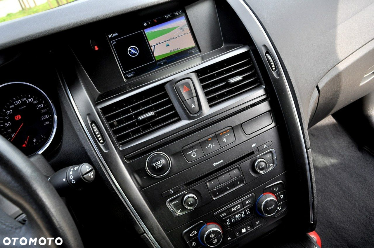 Renault Latitude 2.0 dCi Privilege - 23