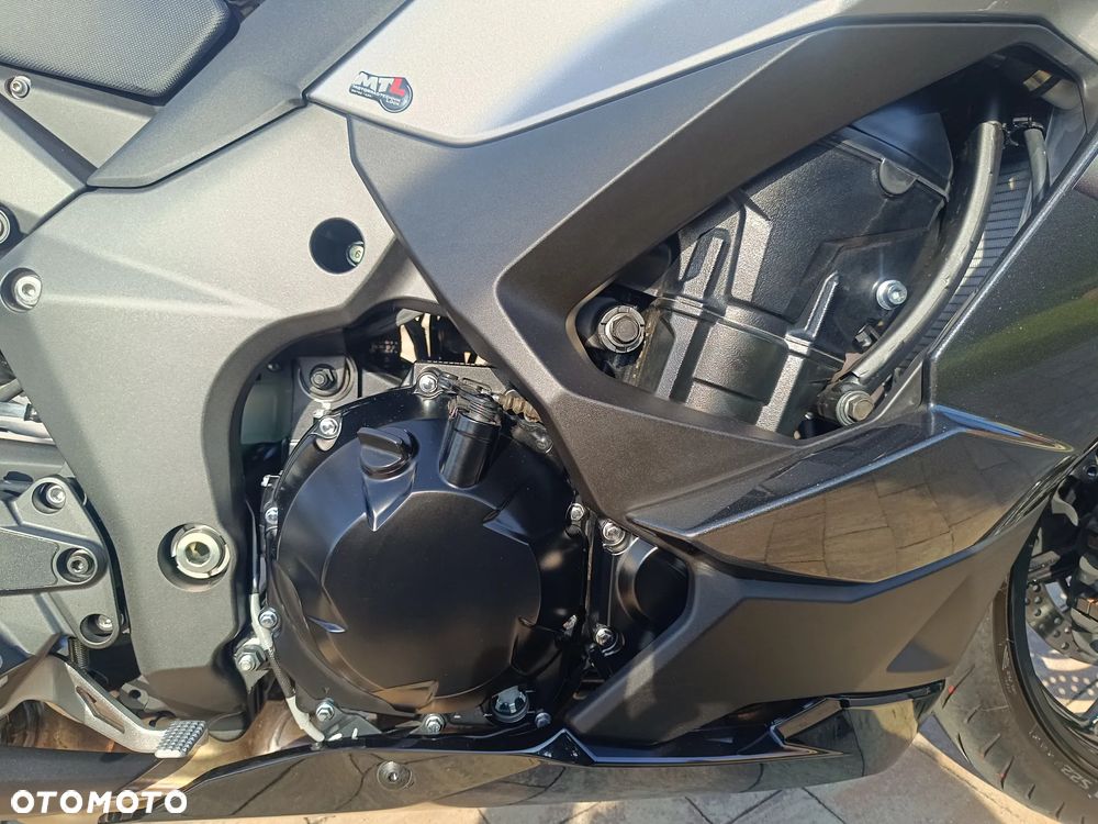 Kawasaki Ninja 1000 SX - 21