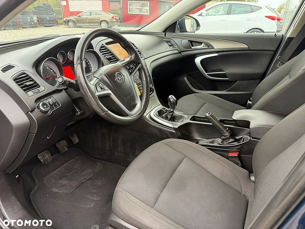 Opel Insignia - 10