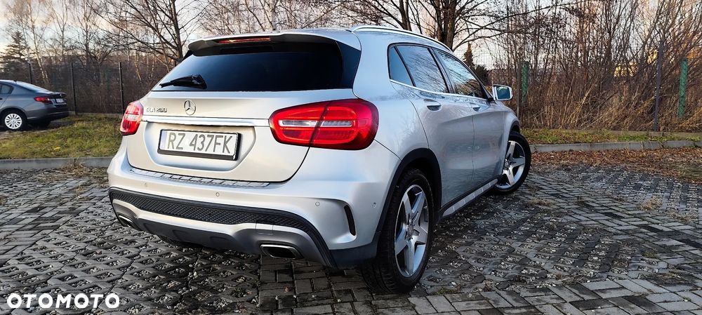 Mercedes-Benz GLA 200 7G-DCT AMG Line - 26