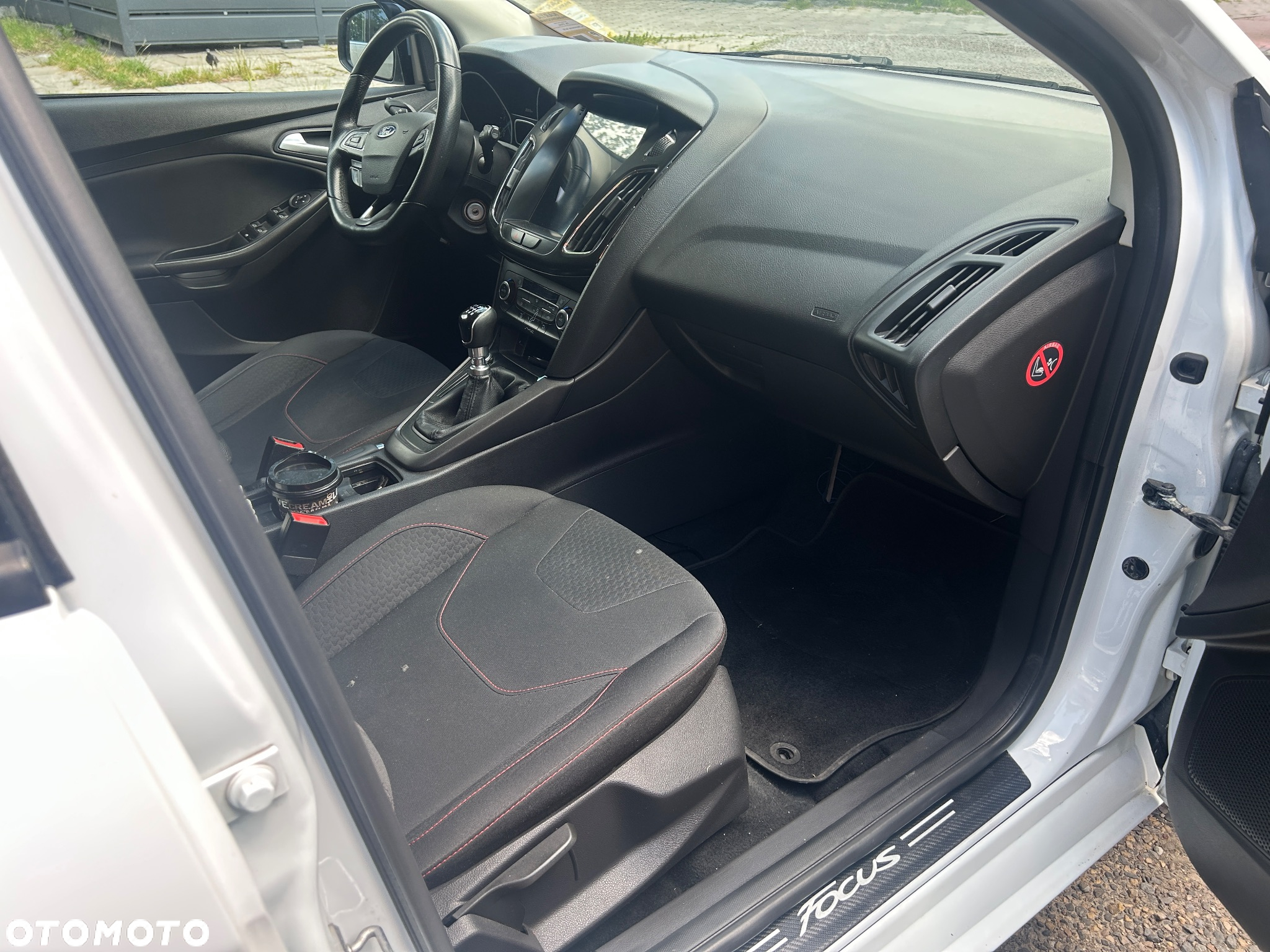 Ford Focus 1.5 TDCi Black Edition - 8