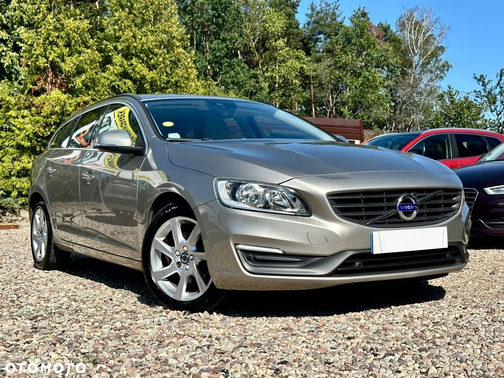 Volvo V60 D4 Momentum - 3