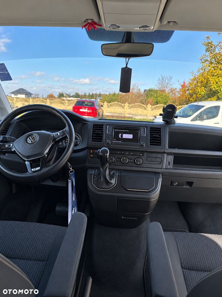 Volkswagen Multivan - 8