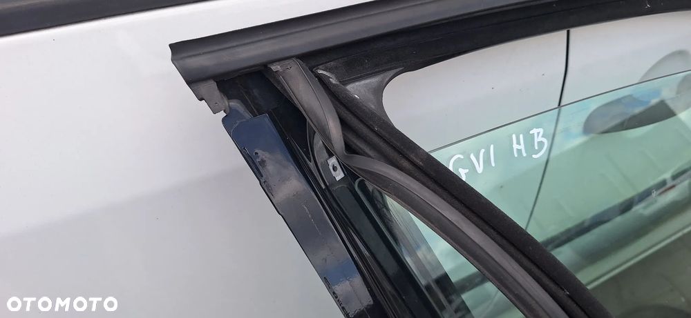 VW Golf VI HB Drzwi Przód Przednie Prawe Kod Lakieru LC9X - 12