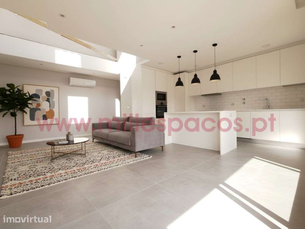 T3 Duplex -Terraço/Sul e Garagem - Grande imagem: 3/31