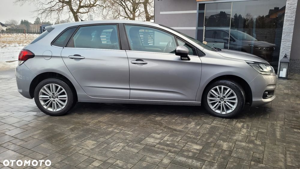 Citroën C4 e-HDi 115 ETG6 Exclusive - 4