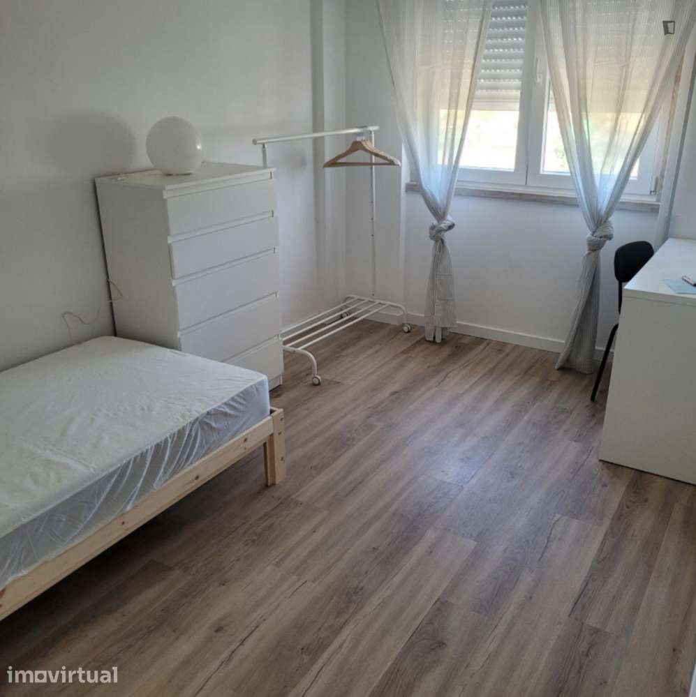 Quarto - localizado em Lisbon - Grande imagem: 3/6