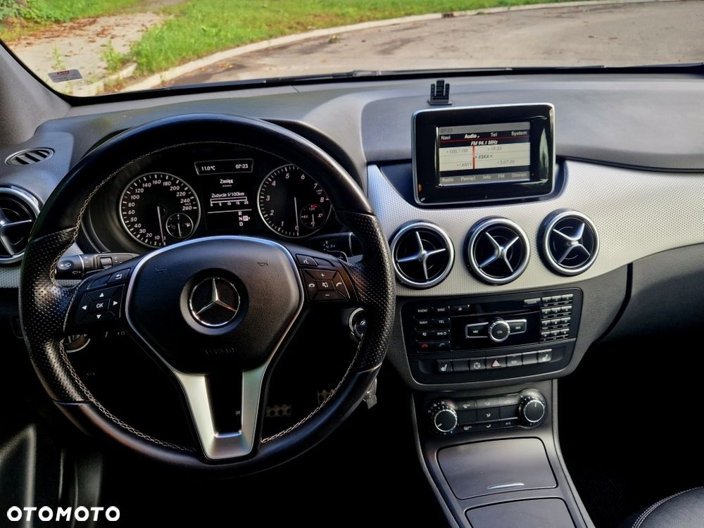 Mercedes-Benz Klasa B 250 7G-DCT Urban - 20