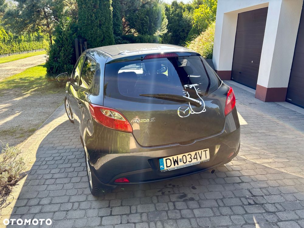 Mazda 2 2008 photo 3