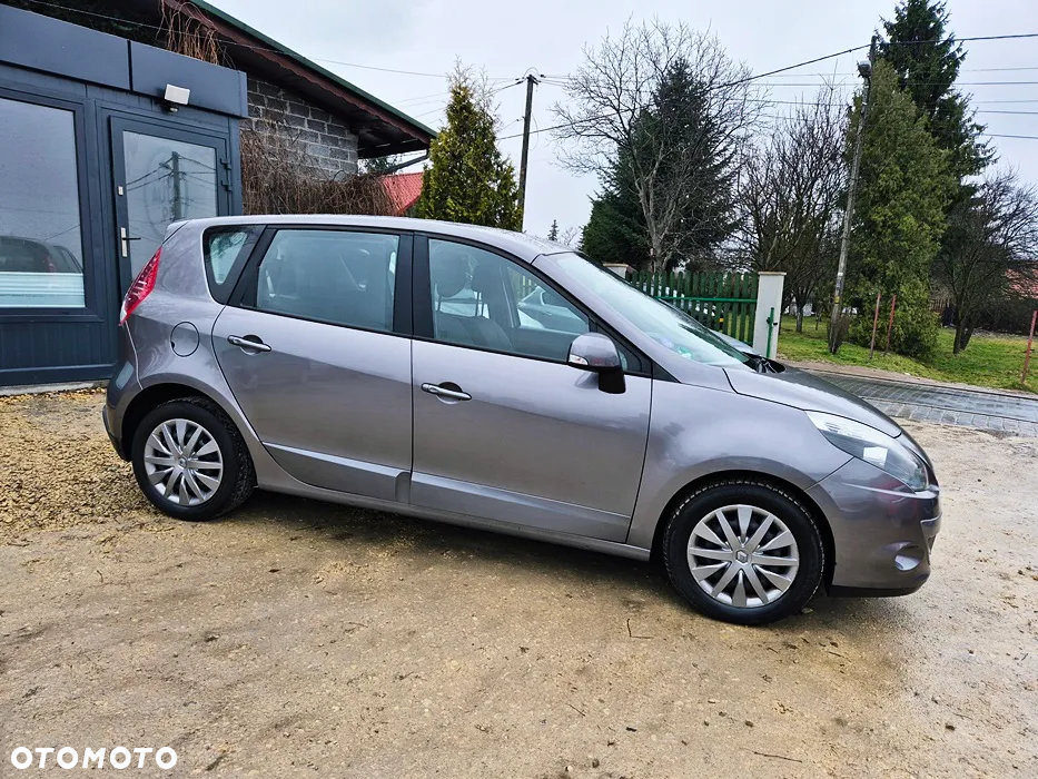 Renault Scenic 1.6 16V 110 TomTom Edition - 7