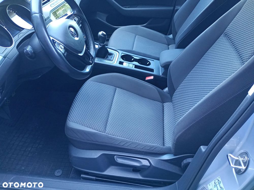 Volkswagen Passat 1.4 TSI BMT Trendline - 8
