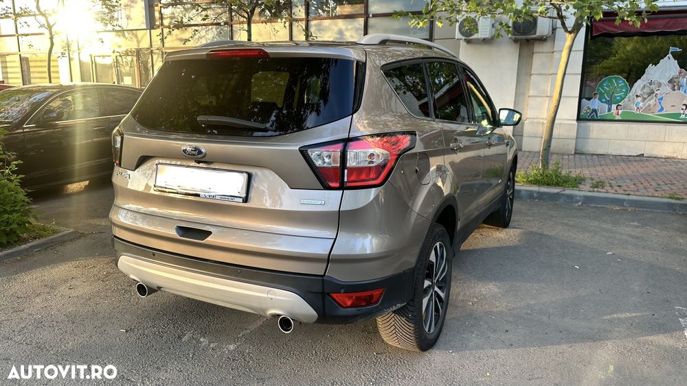 Ford Kuga - 3