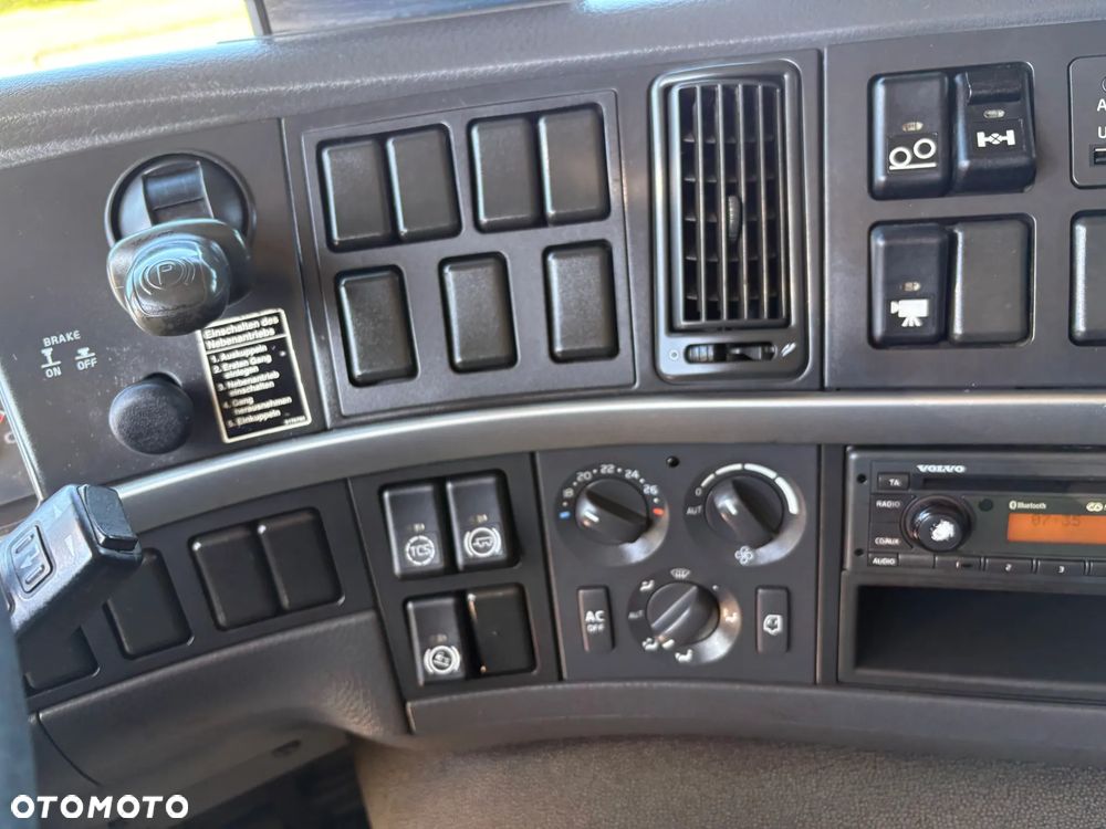 Volvo FM 8x2 / 445 tyś km / NIEMCY rama do zabudowy - 26