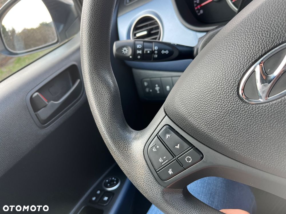 Hyundai i10 1.0 blue Classic - 10