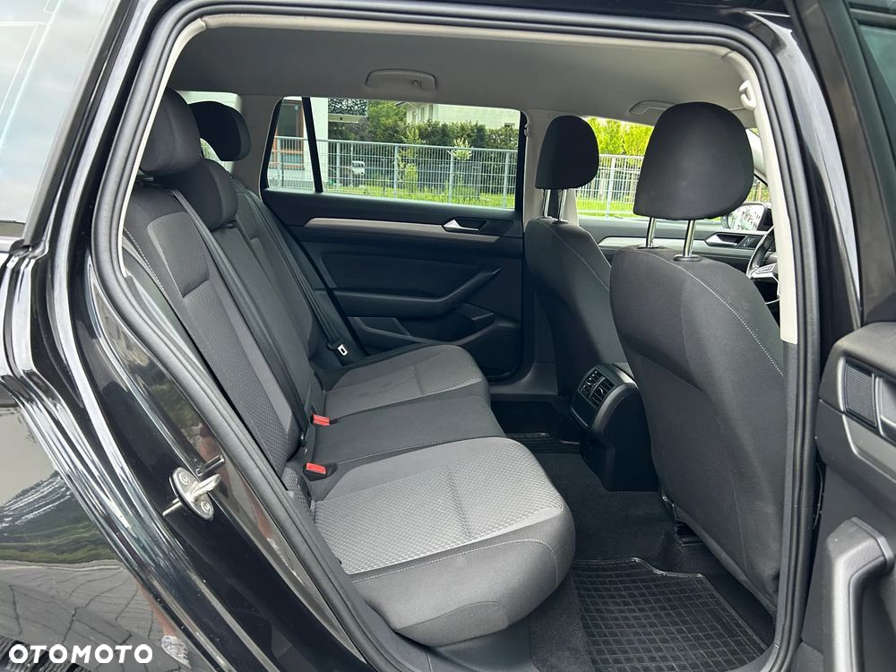 Volkswagen Passat 2.0 TDI EVO Essence - 14